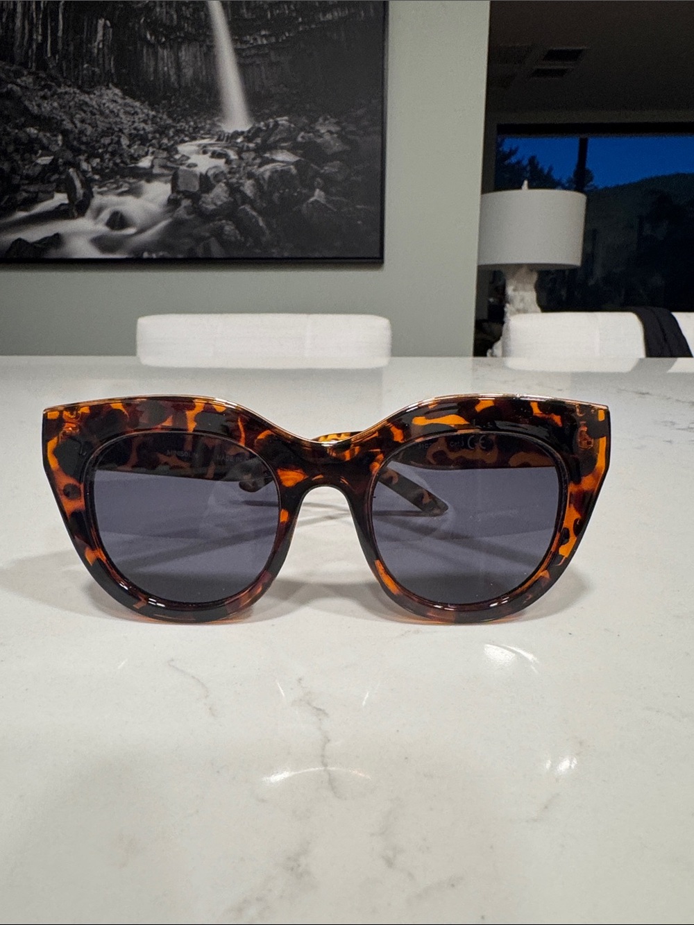 MINISO Tortoiseshell Cat-Eye Sunglasses - Brown